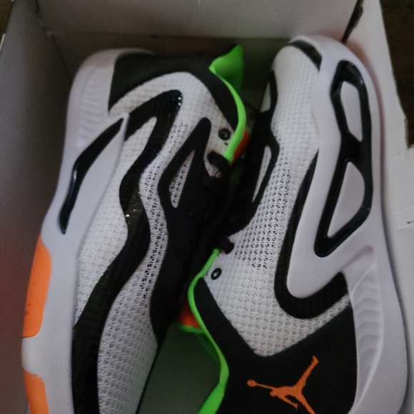 Jordan Tatum 1 GS 'Home Team' Basketball Shoes - White/Black/Orange 7Y/ 8.5W DS - Picture 6 of 10
